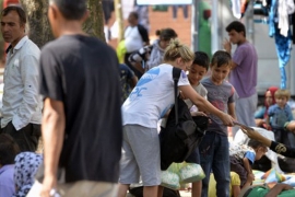 Vučić: Dižemo prihvatni centar za migrante