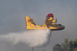 Udar groma izazvao veliki požar na Lastovu, u akciji i kanader