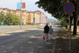 Ni sa jedne strane nemaju trotoar