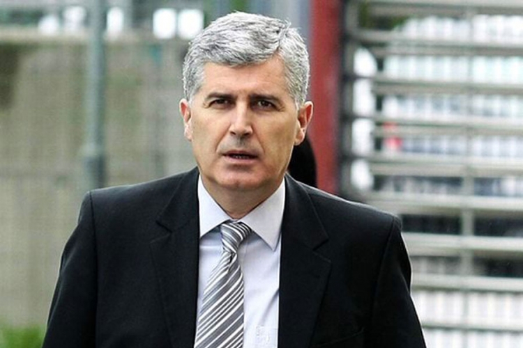Čović: Nova većina u FBiH nestabilna sa manjinskom vladom