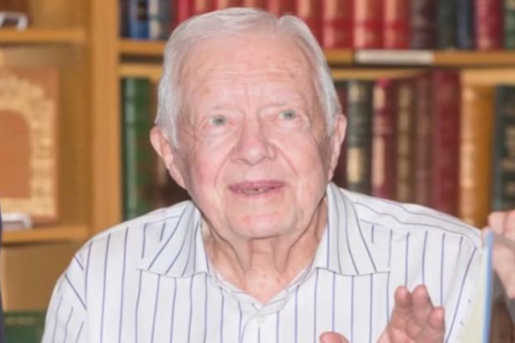 Operisan Džimi Karter, bivši predsjednik SAD