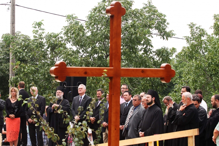 Nikolić: Veličina i snaga naroda ne mjeri se brojem ubijenih i protjeranih