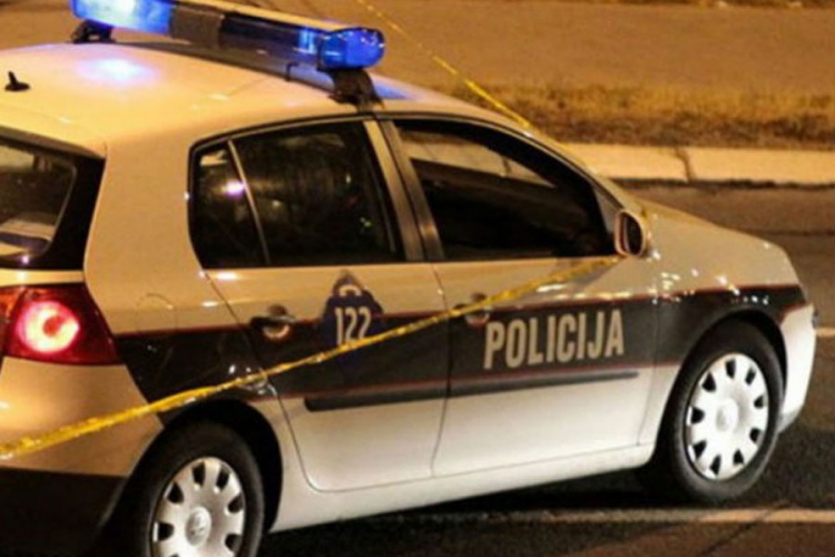 U saobraćajki poginuo dječak