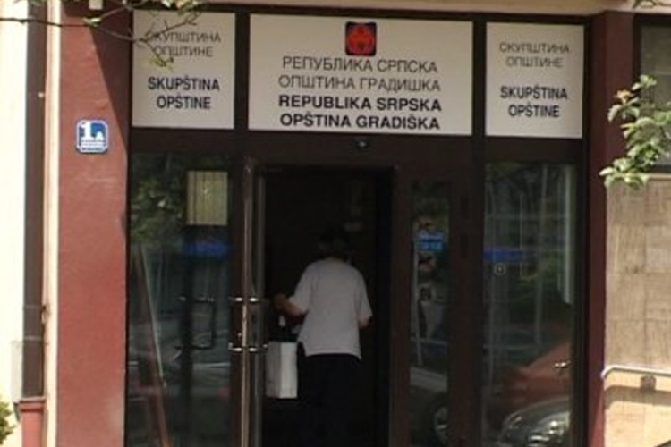Gradiška: Nakon pet mjeseci Grahovac u kancelariji predsjednika