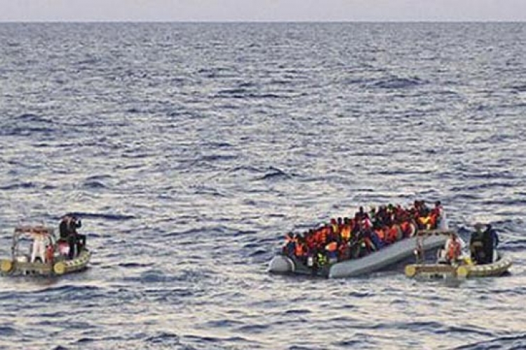Nova tragedija u Sredozemlju: Prevrnuo se brod sa 700 migranata