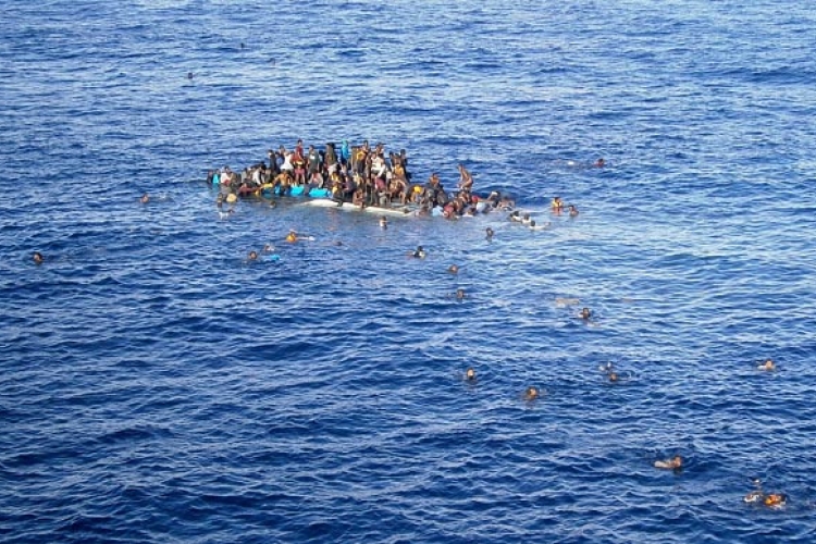 U prevrtanju broda sa migrantima u Mediteranu 25 mrtvih