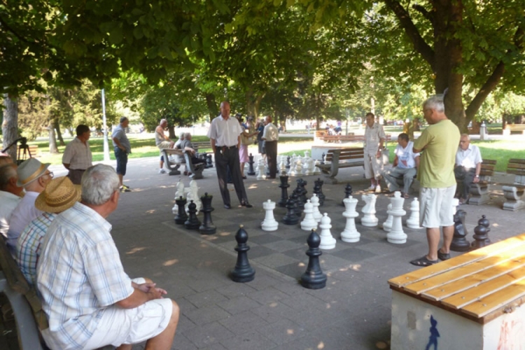 Počela isplata julskih penzija u RS, prosječna primanja 342 KM