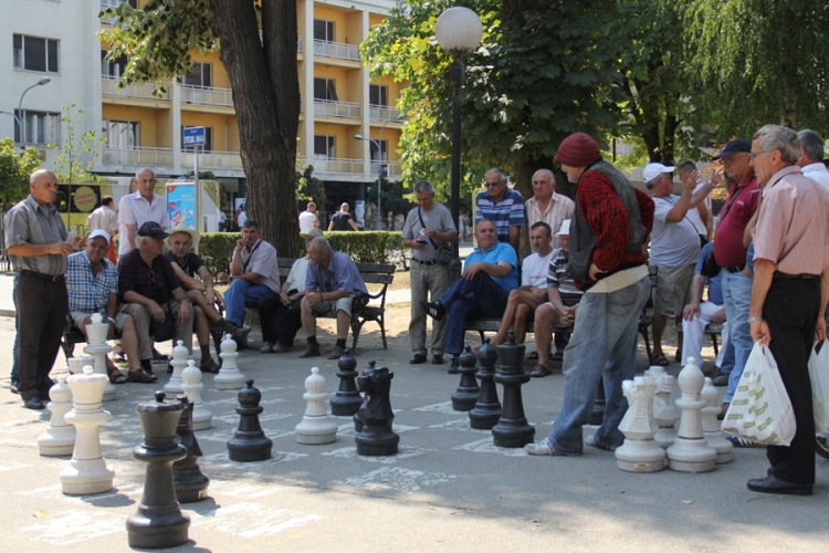 Na 115 zaposlenih čak 100 penzionera