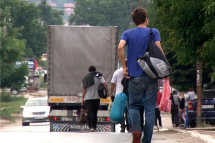 Na Palama Kuvajćani bez putnih isprava