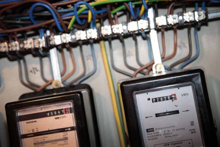 Dužnik za struju pretukao radnika Elektrodistribucije