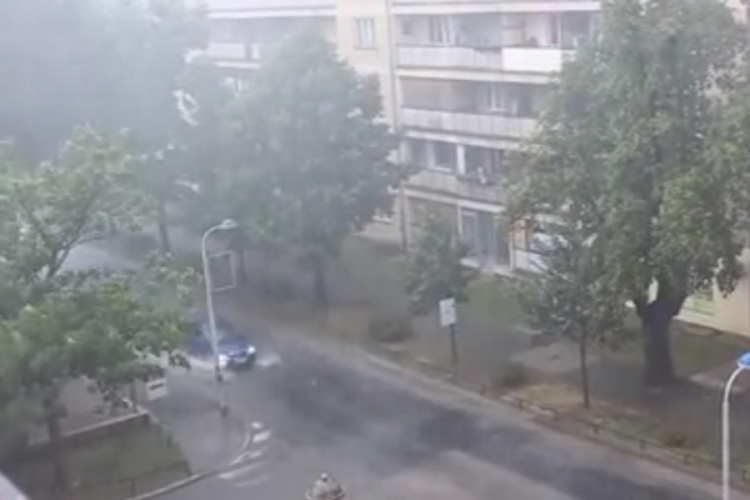 Bihać zbog nevremena ostao bez struje (VIDEO)