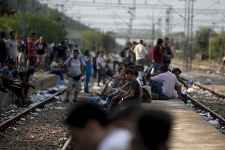 Voz kod Kumanova udario migrante, jedan poginuo