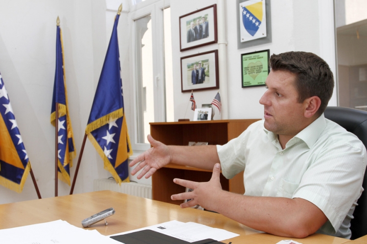 Duraković za NEZAVISNE: Oslobodite nas politike i blokada