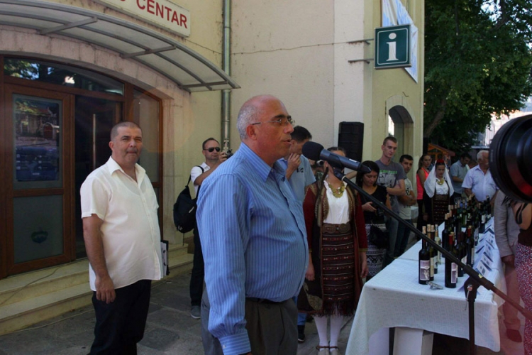 Trebinje prepoznatljivo po dobrim vinima i medu