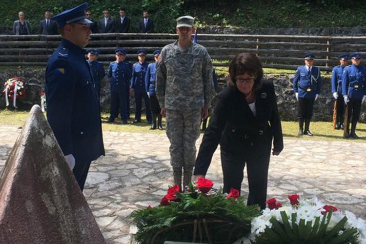 Obilježena 20. godišnjica pogibije američkih diplomata i francuskog vojnika