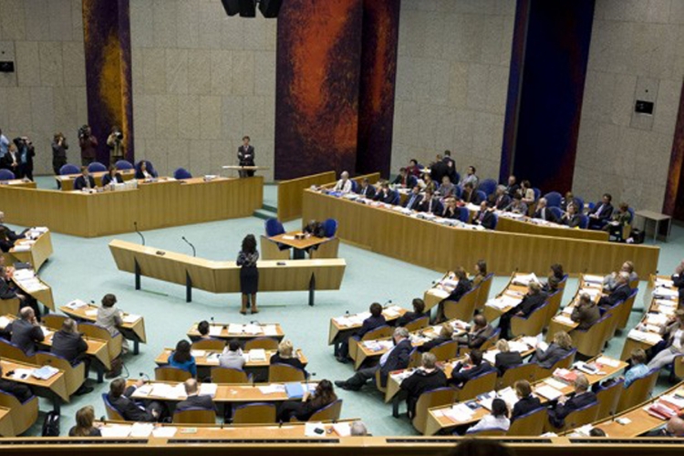 Holandski parlament podržao treći paket pomoći Grčkoj