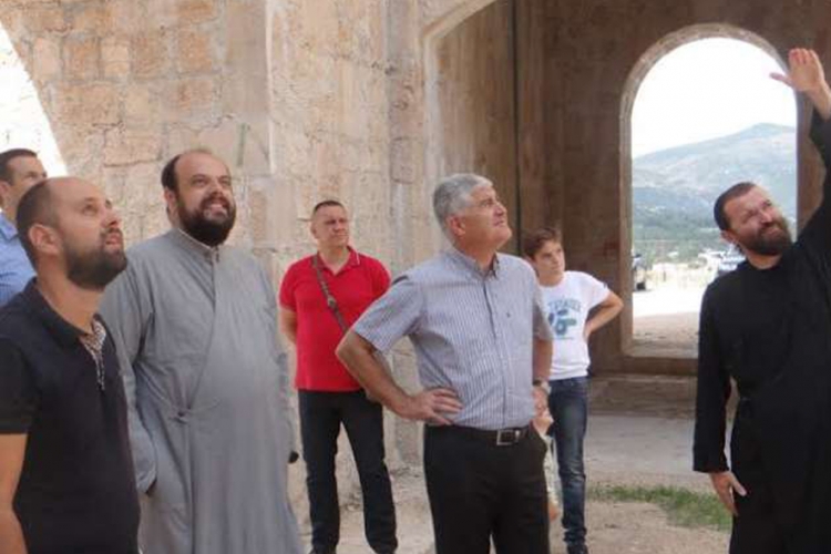 Čović obišao radove na Sabornoj crkvi u Mostaru