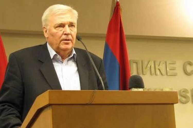 Šukalova partija u rasulu, DNS puni redove