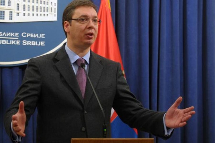 Vučić kategoričan: Biće veće plate i penzije i tačka