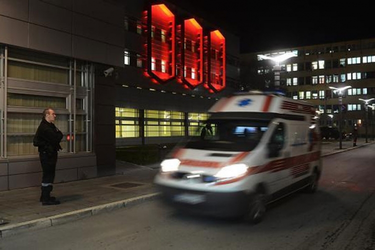 Ljekari se bore za život teško povrijeđene Sirijke