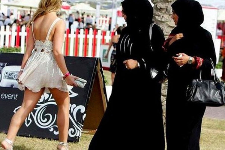 Svakodnevni život Dubaija kroz 16 slika (FOTO)