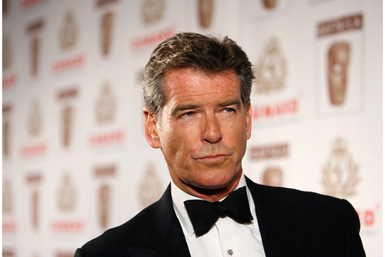 Brosnan: Novi Džejms Bond mogao bi biti crnac ili gej