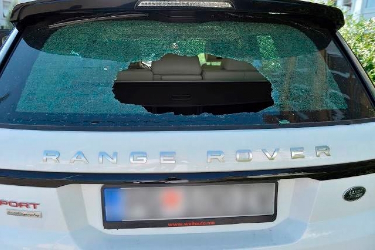 Podgorica: Demoliran auto supruge Duška Jovanovića