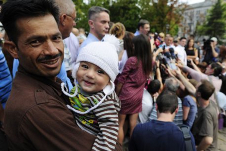CNN hvali Srbiju: Jedina zemlja koja je na ljudski način prihvatila migrante (FOTO)