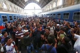 3.000 očajnih migranata ispred željezničke stanice u Mađarskoj ...