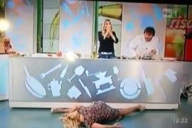 Voditeljka pravila "špagu" uživo, a onda je pošlo po zlu (VIDEO)