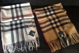 Pogledajte kako nastaju kašmirski šalovi Burberryja (VIDEO)