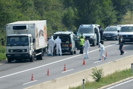 Austrijska policija: Izbjeglice u napuštenom kamionu ugušile su se ...