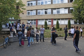  Upis "češljaju" i policija i inspekcija