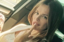 Vreli bikini i šorts po izboru zgodne Severine (FOTO)