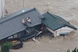 Plimni talas u Japanu: 90.000 ljudi napustilo domove (FOTO, VIDEO)