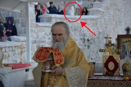 Čudo na Ostrogu: Pojavio se lik Svetog Vasilija 