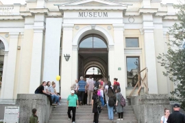 Iz budžetskih rezervi dali novac za plate Muzeju (FOTO)