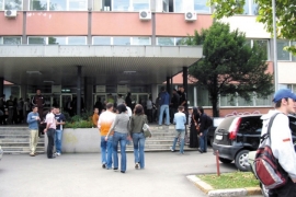 Bura na fakultetima u Tuzli: Univerzitet ne da upis svim studentima