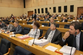 Oštre kritike Vladi RS zbog deficita budžeta od 193 miliona KM
