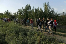 Prve izbjeglice prešle u Sloveniju, prepun voz ide prema Belom ...