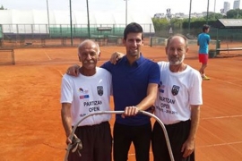 Nole posjetio Partizan i Centar za izbjeglice