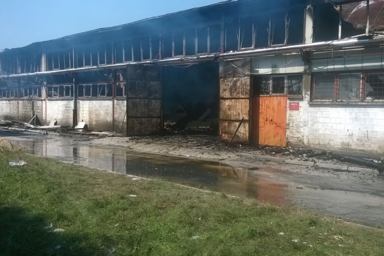 Uviđaj u "Krivaji" obustavljen, prijeti opasnost od obrušavanja zgrade