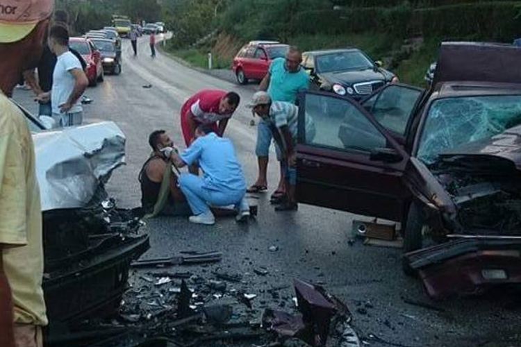 Više osoba povrijeđeno u nesreći u Gradačcu