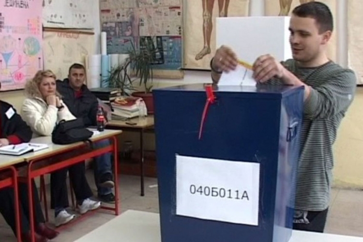Već počela trka za fotelje gradonačelnika 