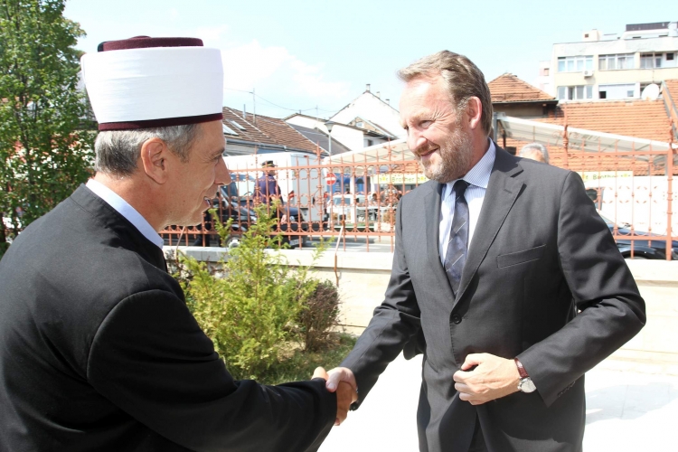 Izetbegović posjetio banjalučku Ferhadiju
