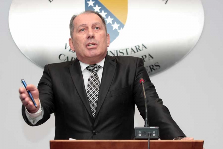 Mektić: Mogućnost prolaska izbjeglica i migranata kroz BiH postoji