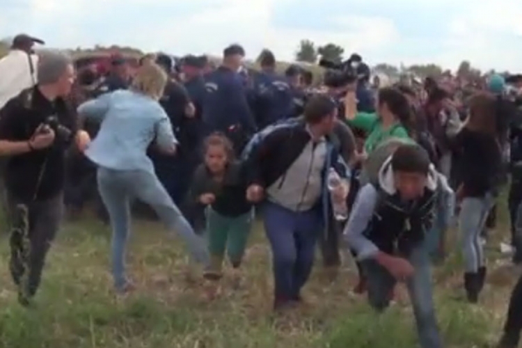 Mađarska snimateljka šutirala migrante (VIDEO)