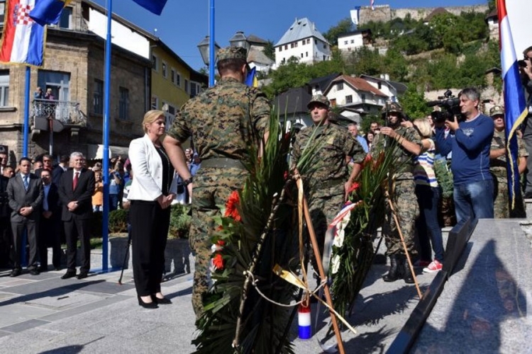 Grabar-Kitarović: Za rat je kriva Miloševićeva politika