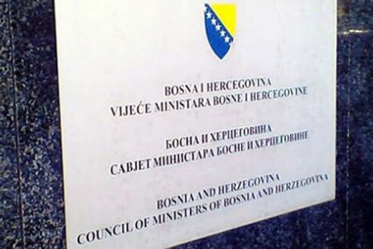 Više od 50 savjetnika ministara državu košta 120.000 mjesečno