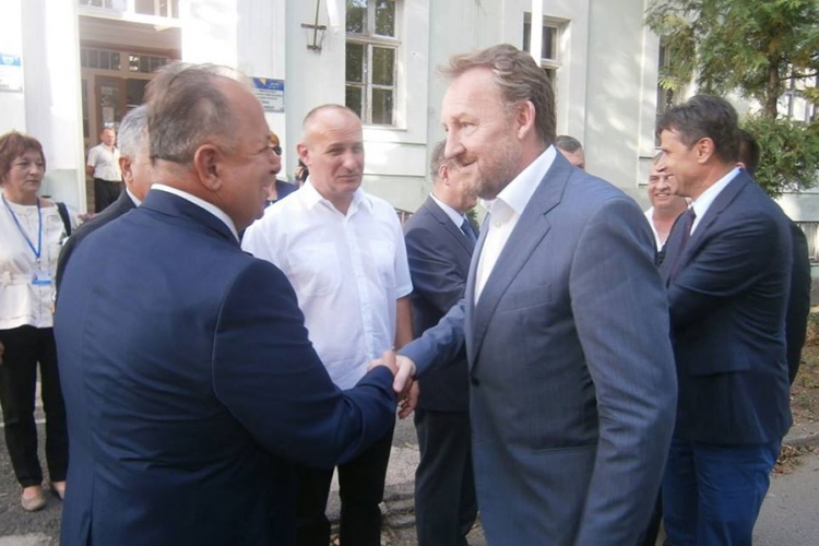 Izetbegović, Zvizdić i Novalić u USK: Podrška za mnoge projekte